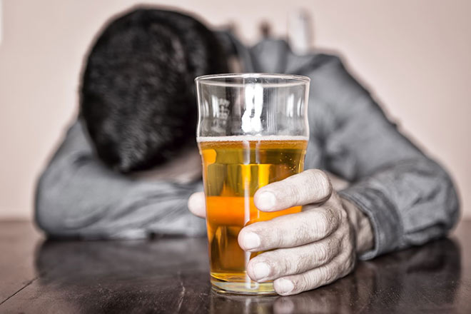 Tác hại của bia rượu đến 3 thời điểm quan trọng nhất cuộc đời