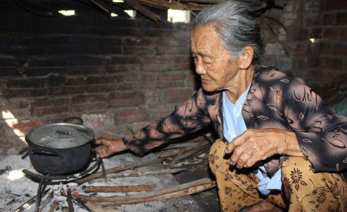 Bát Canh Hẹ Mẹ Tôi Nấu