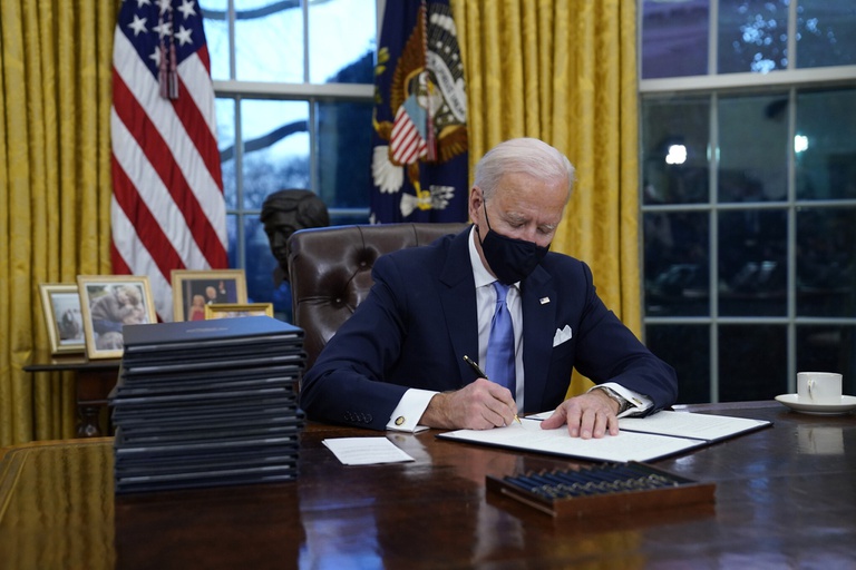 90 CEO Mỹ kêu gọi Biden tăng viện trợ vaccine cho Việt Nam