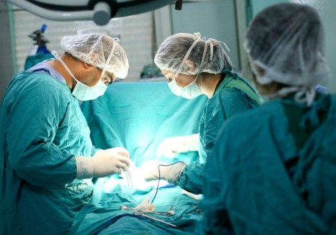 Phẫu thuật thẩm mỹ: Nhận định dưới nhãn quan y khoa...