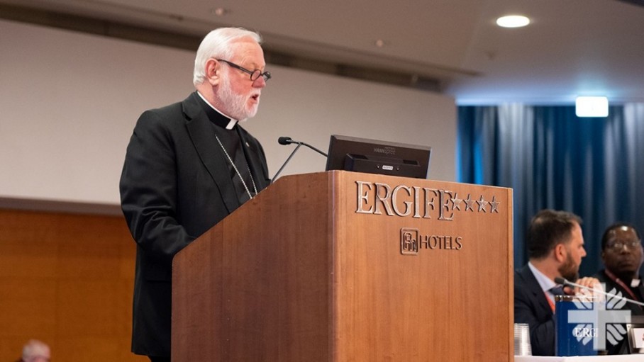 Ngoại trưởng Tòa Thánh đề cao vai trò của Caritas