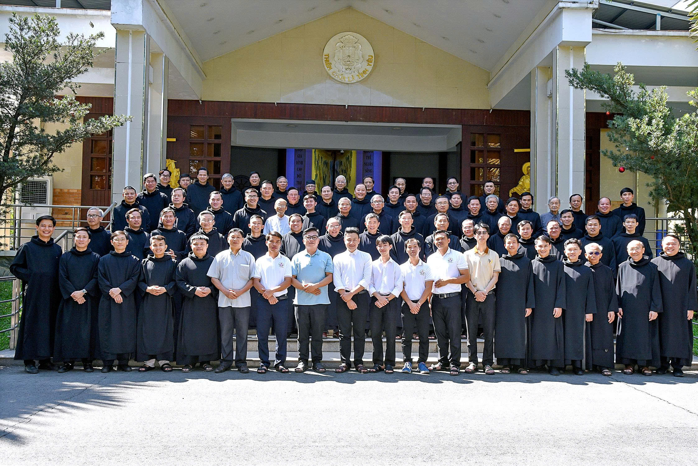 Bữa Tiệc Tất Niên Tỉnh Dòng Hành Trình Tạ Ơn 