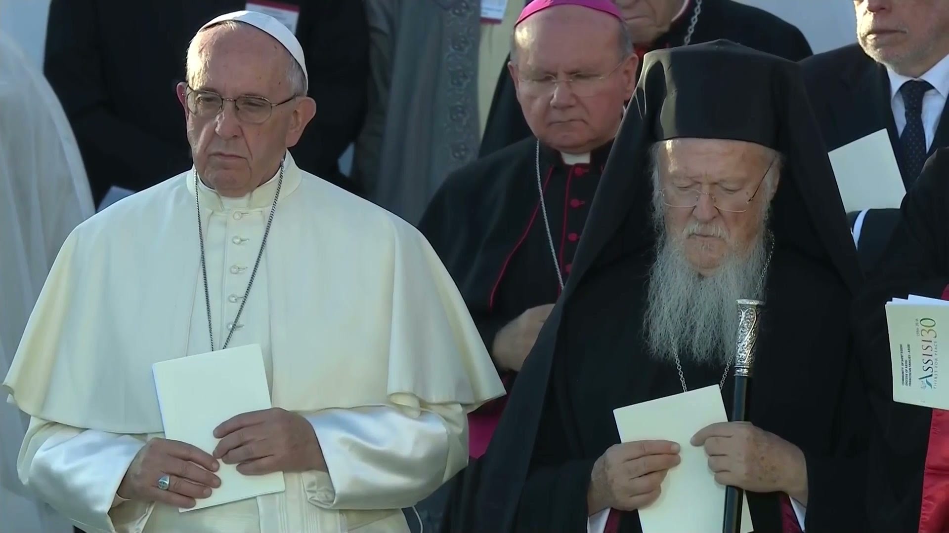 Câu chuyện Tình Thương Ðáp Trả Hận Thù