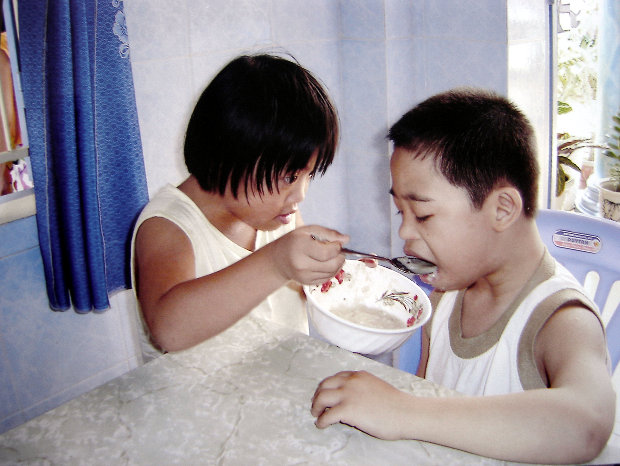 Giáo xứ Bernadetta phục vụ người bản xứ, người khiếm thính, vô gia cư